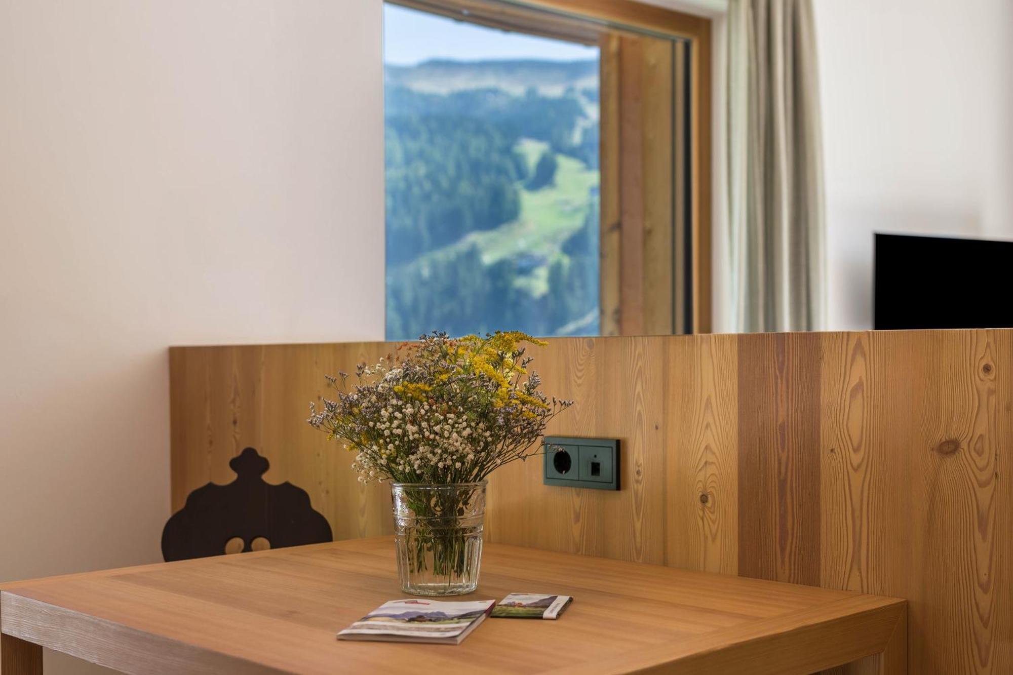 Vista Dolomites Apartment Liberty Santa Cristina Val Gardena Eksteriør bilde